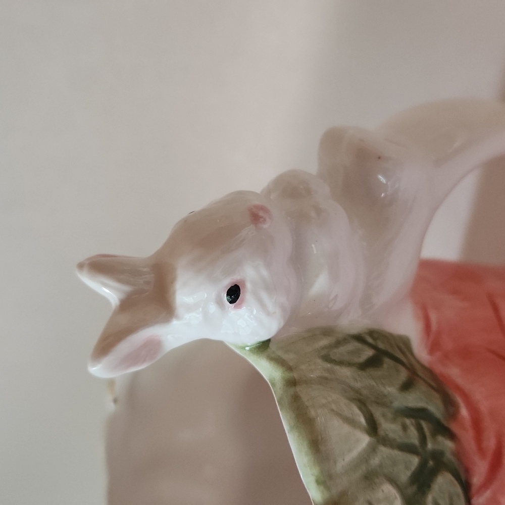Vintage Rabbit Mug - Picture 3 of 8